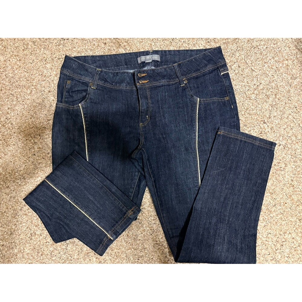 Women's dark wash denim straight leg